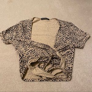 brandy melville crop top